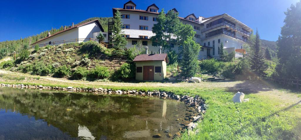 Monarch Mountain 3*