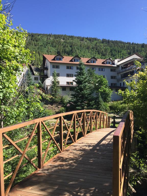 Monarch Mountain 3*