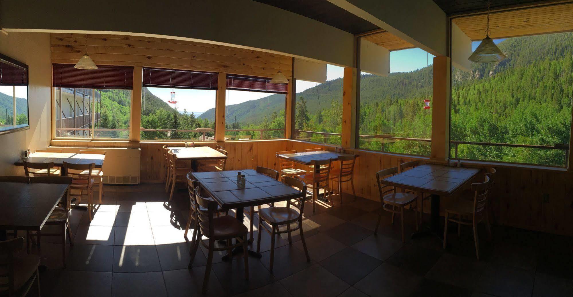 Monarch Mountain Hotel Monarch